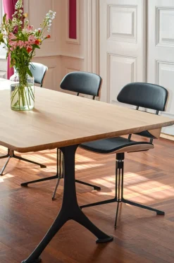 Thor Table / GM 3030 by Hans Sandgren Jakobsen