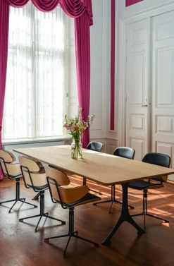 Thor Table / GM 3030 by Hans Sandgren Jakobsen