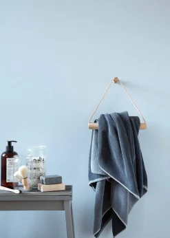 Towel Hanger