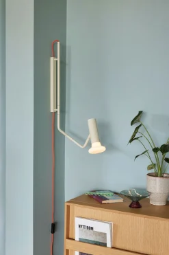 Wally Wall Light