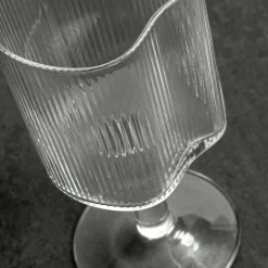 White wine glass Ripe