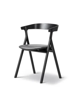 Yksi Chair 3341 by Thau & Kallio